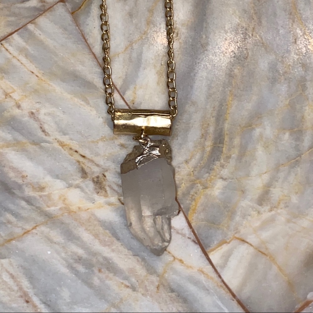 Express Jewelry Women's Crystal Rock Necklace Gold